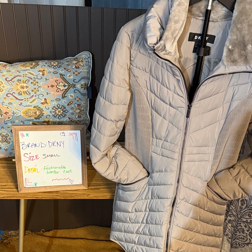 DKNY Winter Coat | Shape-Fitting, Long, Full Zip | Sm